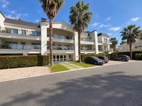 Departamento en Venta en Boulevard Del Sol, USD 155.000