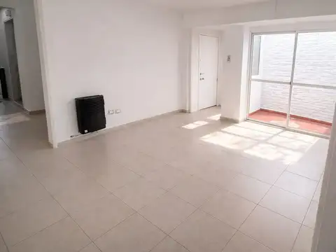 VENTA PH 3 AMBIENTES CABALLITO CON PATIO 