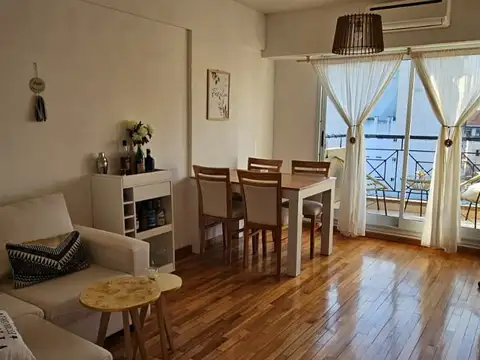 Depto 2 amb  Pileta y parrilla y 3 balcones!