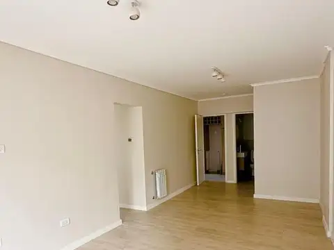 GASCON 1400, Piso 8