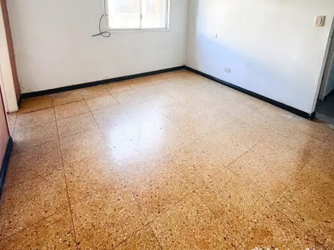 Departamento en Alquiler en Balvanera, $ 900.000
