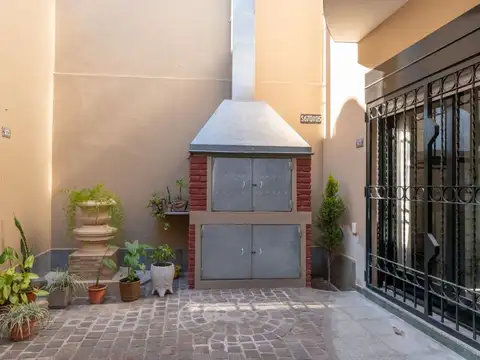 Casa en Venta en Abasto, USD 250.000