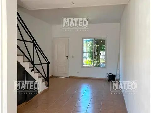 Casa 3 ambientes con 2 baños