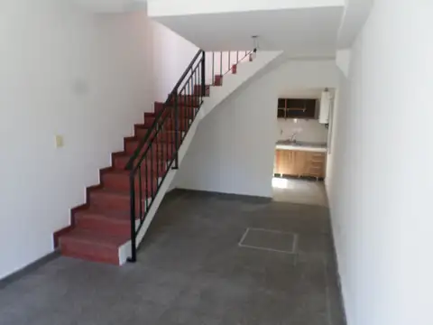 Casa en Venta en Munro, USD 151.900