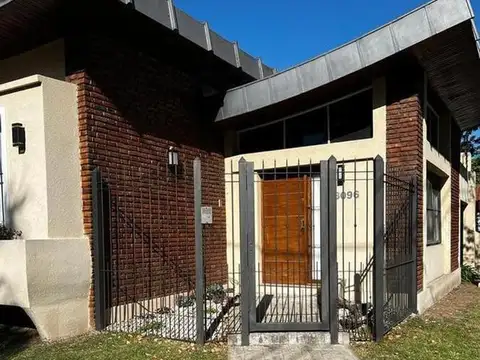 Casa en Venta en Castelar, USD 275.000