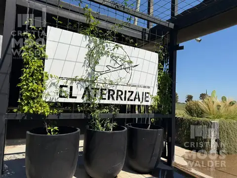 El Aterrizaje Escobar