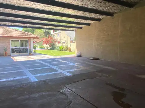 Casa en Venta en Temperley, USD 195.000