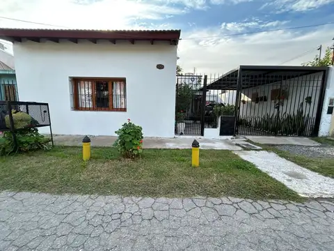 VENTA CASA EN LLAVALLOL 5 AMBIENTES OPORTUNIDAD!