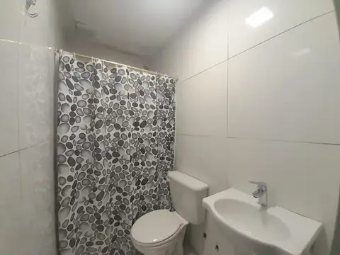 Alquiler. Departamento 3 amb. Peron y Libertad.