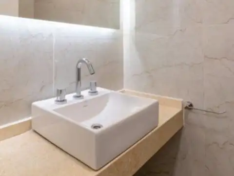 Departamento en Venta con 2 cochera