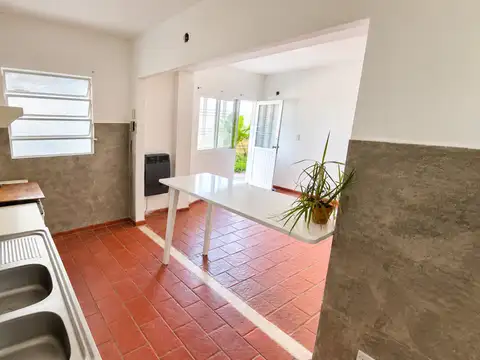 Depto Tipo Casa en Venta en Castelar Norte, USD 59.900