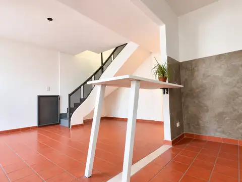 Depto Tipo Casa 3 ambientes con 1 baño