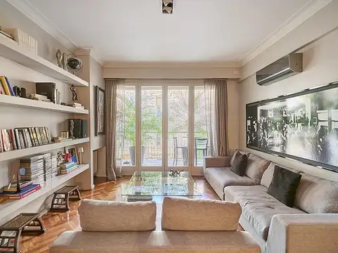 Departamento de gran categoria en impecable estado con cochera a la vuelta, 3 dormitorios. Retiro.