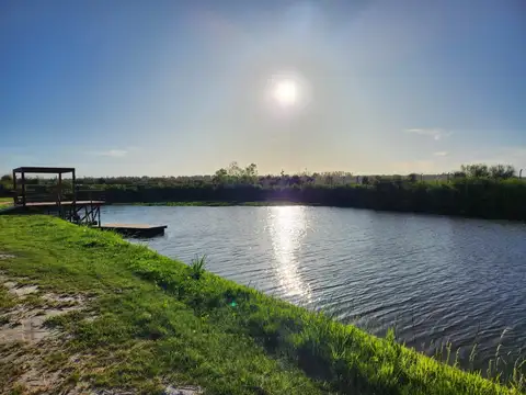 EL NAUDIR LOTE AL RIO 2200