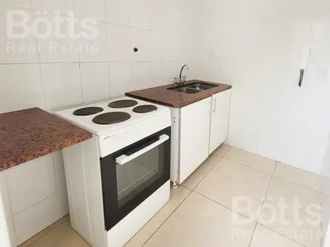 Departamento en Alquiler. 2 Ambientes. Súper Luminoso. Primera Junta. Caballito