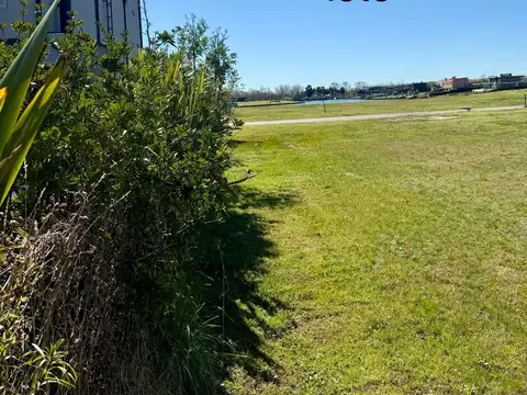 Terreno en Venta Barrio Naudir