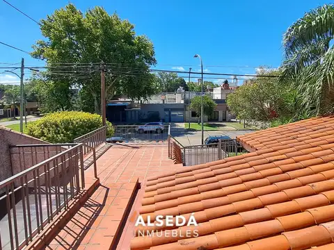 Casa en Alquiler 25 años
