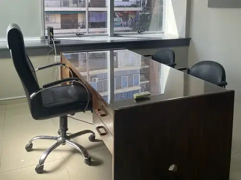 Oficina en Alquiler en Centro, $ 390.000