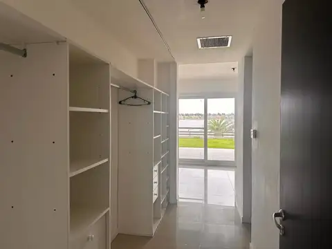 Departamento en Alquiler con 2 cocheras