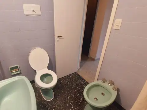 PH al Frente con entrada independiente y amplia terraza.