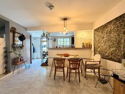Casa 3 ambientes con 1 baño