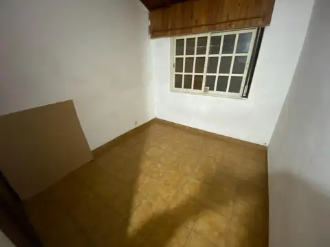 PH 4 AMBIENTES EN PLANTA ALTA CON PATIO, BALCON Y TERRAZA