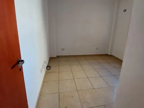 Departamento en Alquiler en Abasto, $ 450.000