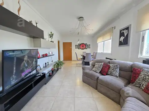 Departamento 3 ambientes con 2 baños