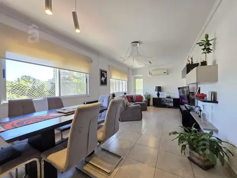 Departamento en Venta en Villa Ballester - Tres Ambientes con Cochera.