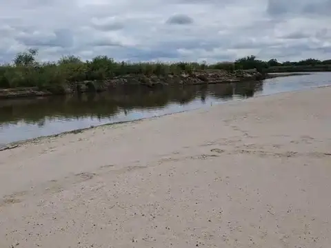 Campo 14 hec ganadero-recreativo Pblo. Libertador Corrientes