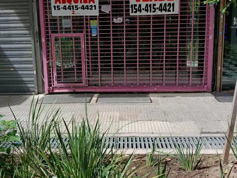 P.B. 4X8 S/S. 4X8, a metros de FLORIDA y Confitería Florida Garden