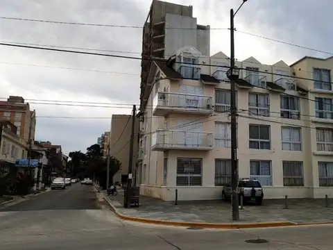 MENSAJERIAS 100, Piso 2