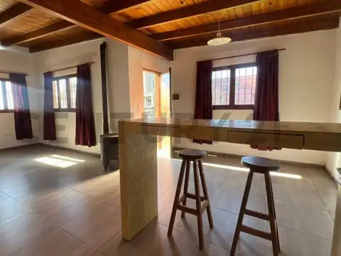 Casa 4 ambientes con 1 baño