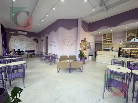 vivienda con local comercial en excelente ubicación
