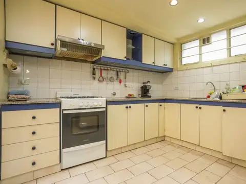 VENTA DE PH 6 AMBIENTES EN ALMAGRO