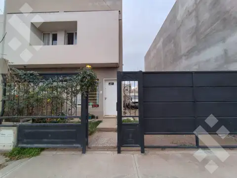 Venta de Dúplex, 2 dormitorios, B° Altos del Limay, Neuquén Capital