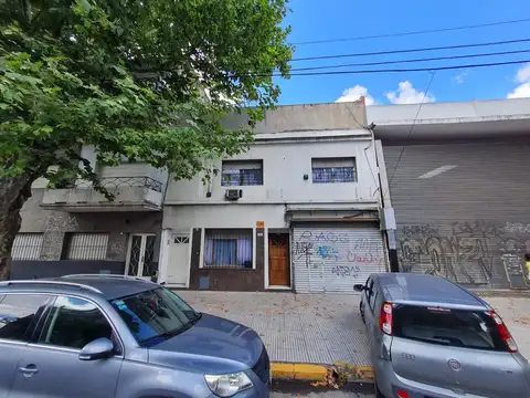 Av Gaona 4800, Piso P.B