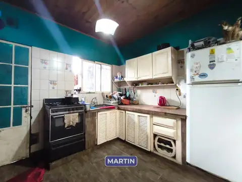 Casa en Venta con 3 cocheras