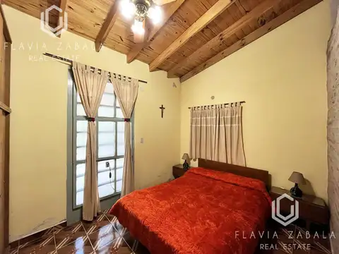 Casa 4 ambientes con 2 baños