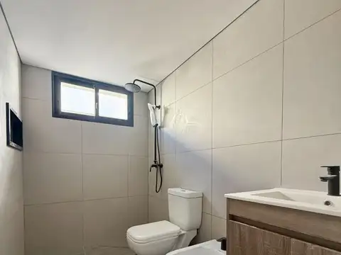 Venta Parque Rodo casa ph 1 dorm con parrillero