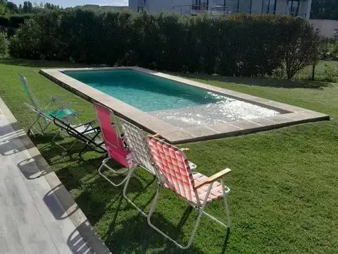 Casa 6 ambientes con 4 baños