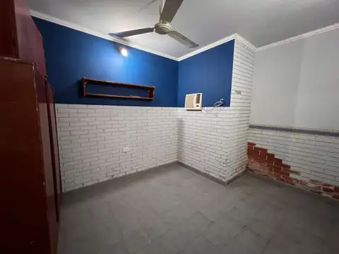 VENTA DOS CASAS CON LOCAL EN ZONA CASA DE GOBIERNO