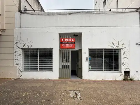 50 e/ 3 y 4 400, Piso PB