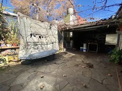 Casa 6 ambientes con 1 baño