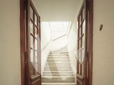 Depto Tipo Casa en Venta 60 años