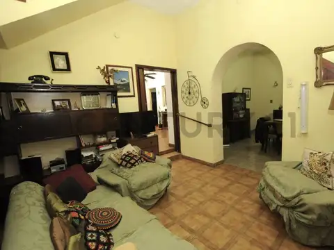 VENTA PH DE 4 AMBIENTES CON TERRAZA Y QUINCHO EN SAN CRISTÓBAL - APTO CRÉDITO