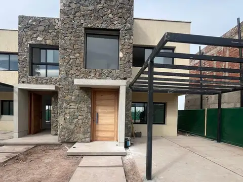 Duplex A Estrenar en Ciro de Vieytes