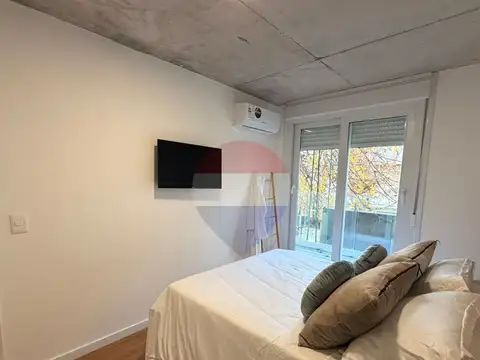VENTA DEPTO CENTRO 1 DORMITORIO C PARRILLERO