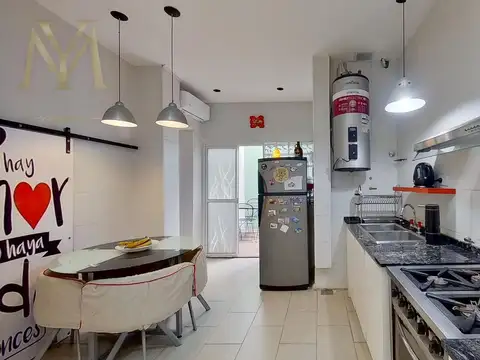 Depto Tipo Casa 4 ambientes con 2 baños