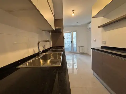 Departamento 6 ambientes con 2 baños